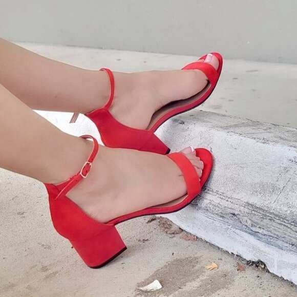 Red Ankle Straps Low Chunky Heels Sandals - Picture 4 of 5